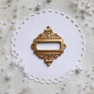 Фігурна рамка для декору, гіпс, античне золото, 6,5*5,5 см.