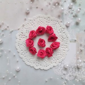 Троянди з атласної стрічки рожевого кольору, 10 штук.