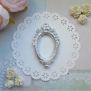 Овальна рамка Вінтаж, гіпс, срібний металік, 7,5*4,6 см.