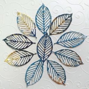 Вирубка з ламінованого картону "Листочки сині із золотом", 6*3 см, 10 шт.