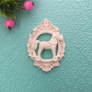 Рамка Бароко велика гнучка з Конячкою, 7*5 см.