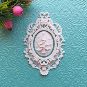 Ажурна рамка №1 гнучка + Бароко + камея Ялинка, 6*8,5 см.