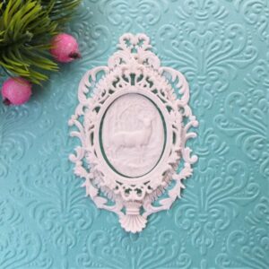 Ажурна рамка №1 гнучка Бароко + камея Олень, 6*8,5 см.